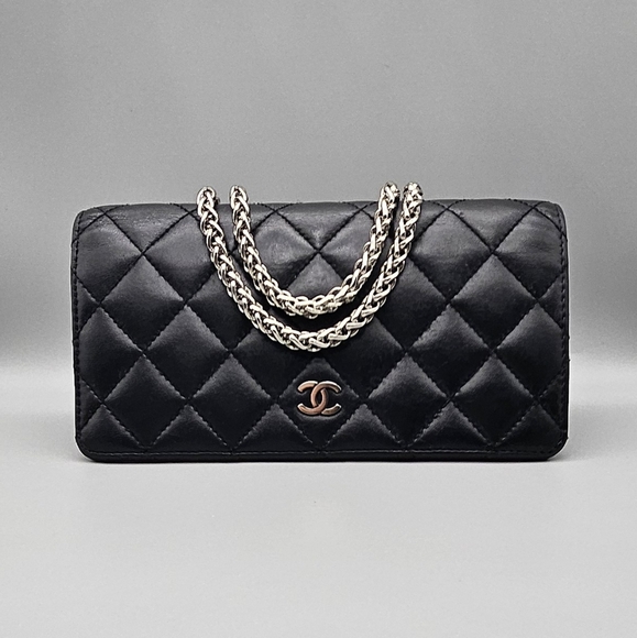 🖤CHANEL Quilted Leather Wallet/Clutch 🖤 - Picture 3 of 16